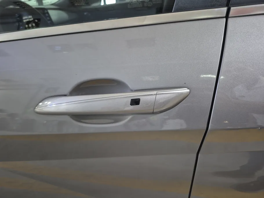 2023 Hyundai Elantra Comfort 