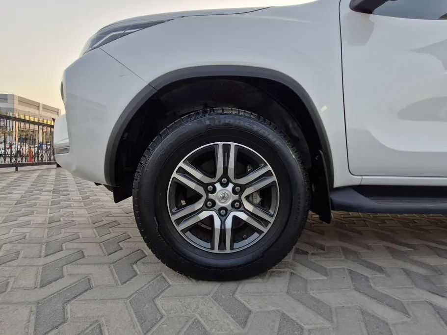 2023 Toyota Fortuner GX 