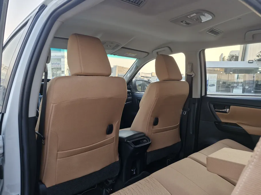 2023 Toyota Fortuner GX 