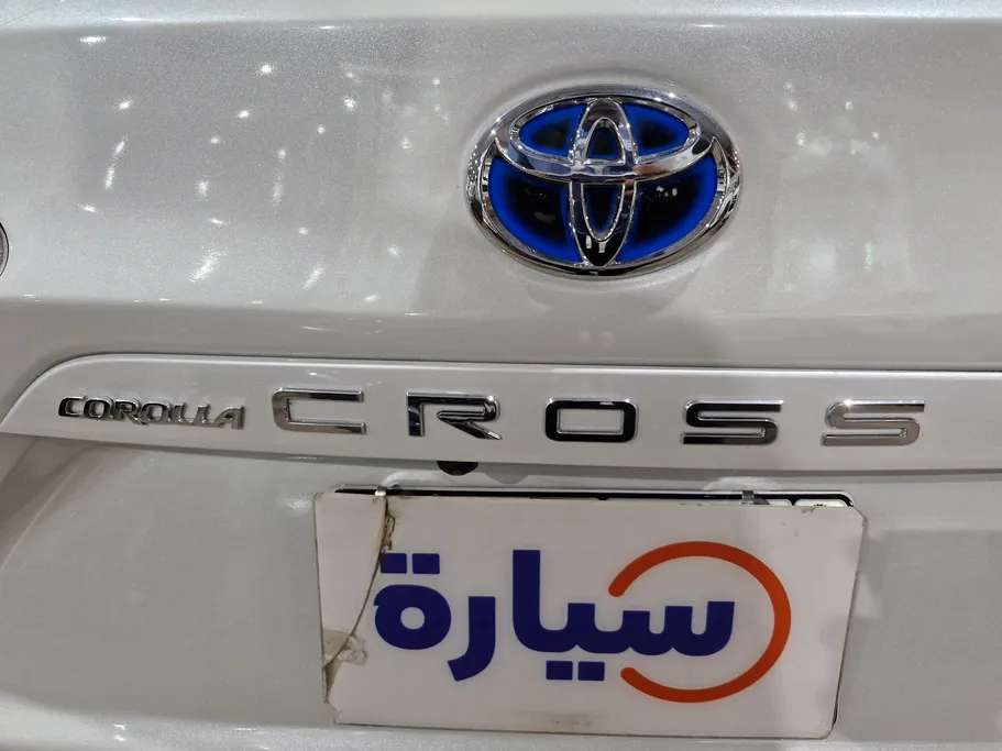 تويوتا كورولا كروس XLE HEV 2024 