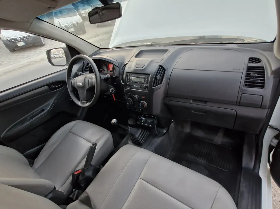 ايسوزو دي ماكس Crew Cab 2022 