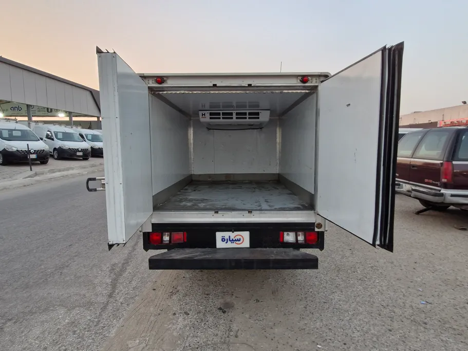 ايسوزو دي ماكس Crew Cab 2022 