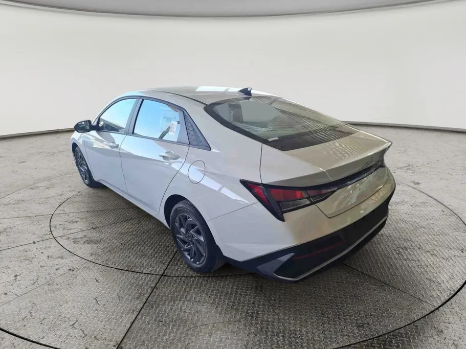 2026 Hyundai Elantra Smart China 