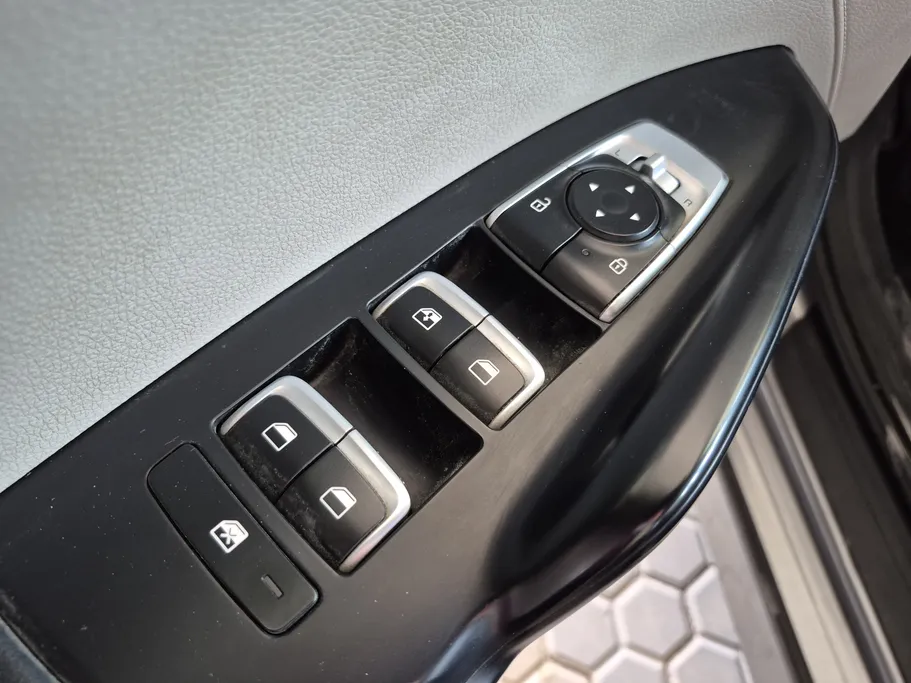 2022 Kia K5 LX 