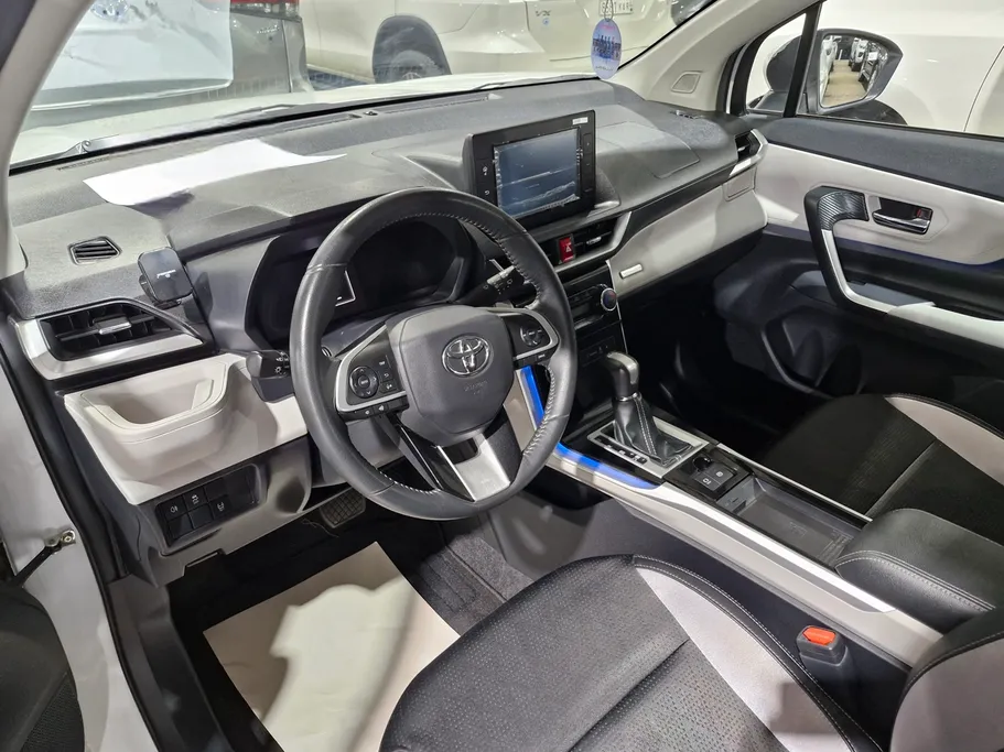 2024 Toyota Veloz GLX 