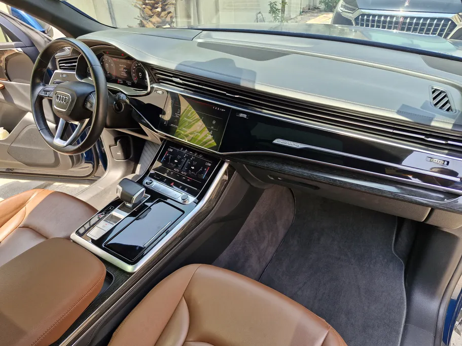 2021 Audi Q8  55 TFSI quattro 