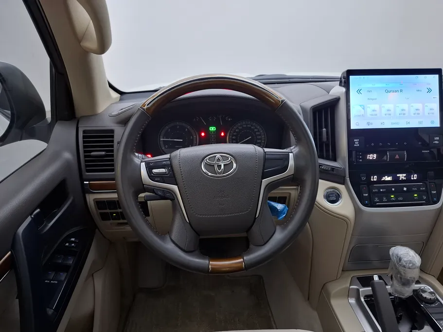 تويوتا لاندكروزر GXR 2018 