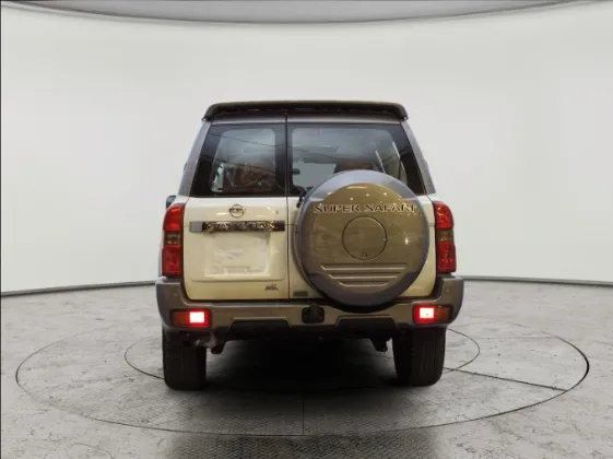 2024 Nissan Patrol Safari 