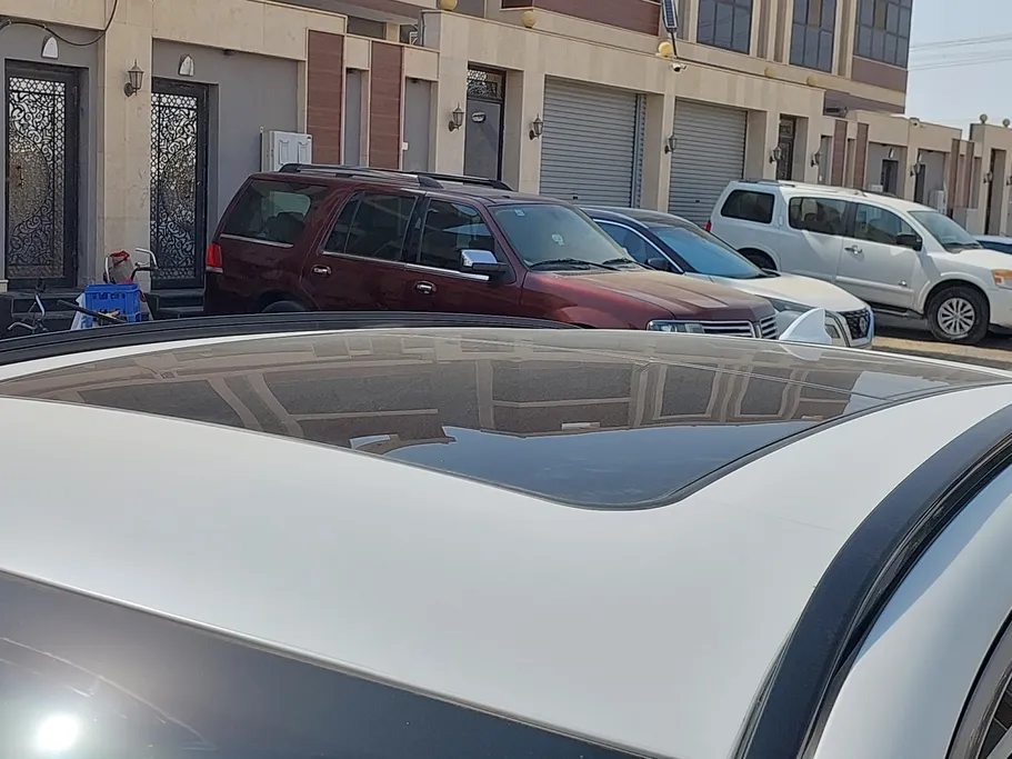 2024 Genesis GV70 Platinum Sport 