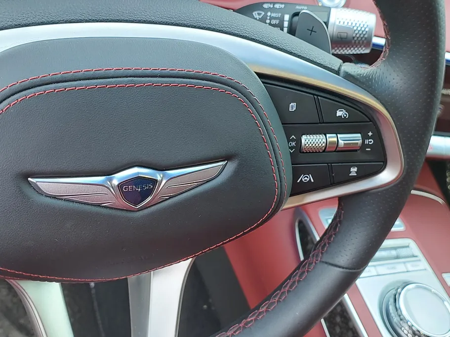 2024 Genesis GV70 Platinum Sport 