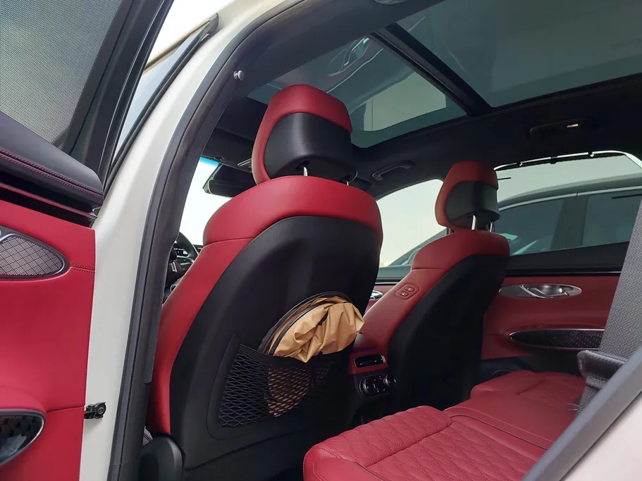 2024 Genesis GV70 Platinum Sport 