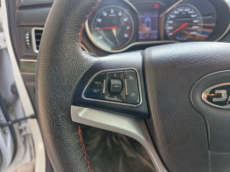 2023 JAC S3 Intelligent luxury 
