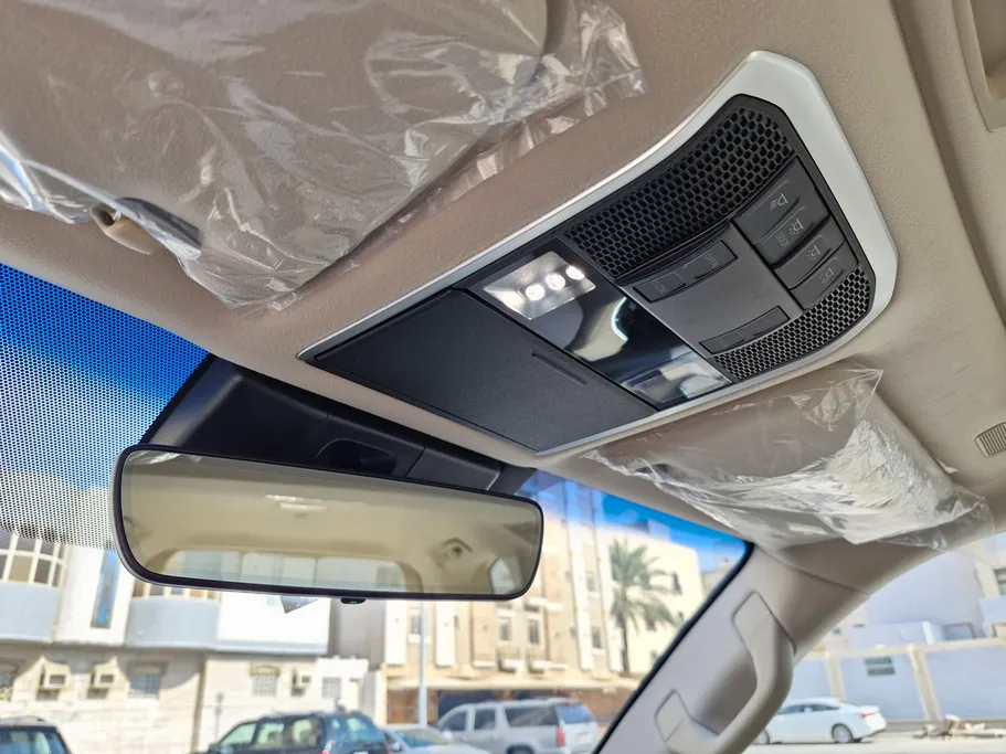 تويوتا لاندكروزر VX 2024 