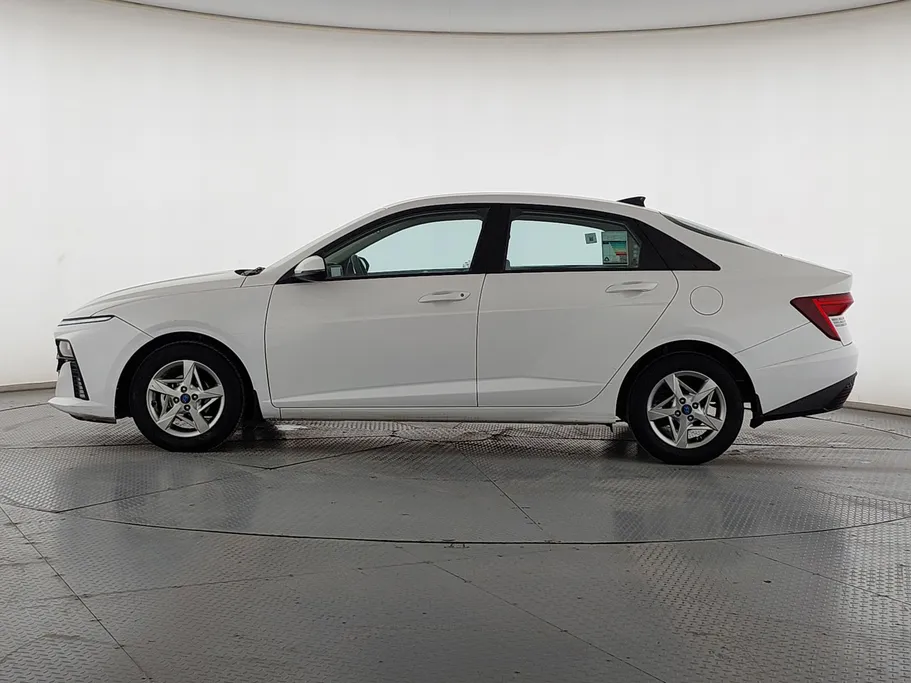2024 Hyundai Accent Fleet 