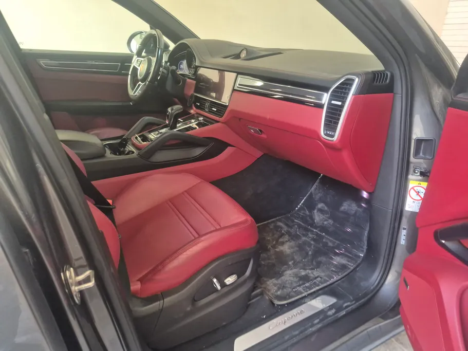 2020 Porsche Cayenne Basic 