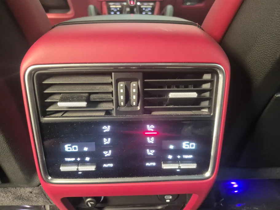2020 Porsche Cayenne Basic 