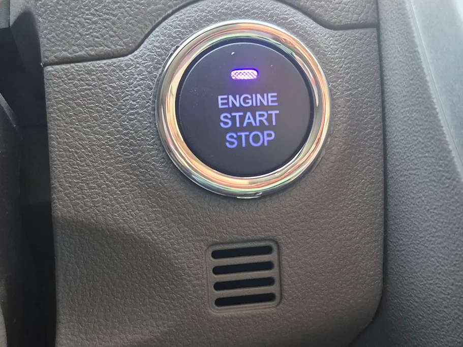 2024 Nissan Sunny SV Comfort 