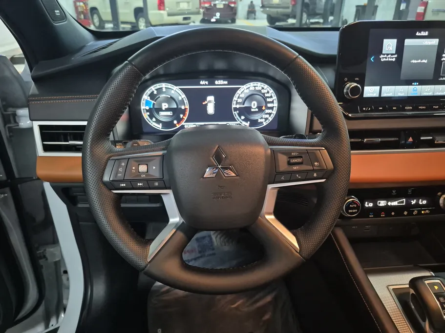 ميتسوبيشي اوتلاندر الشكل الجديد PREMIUM 2024 