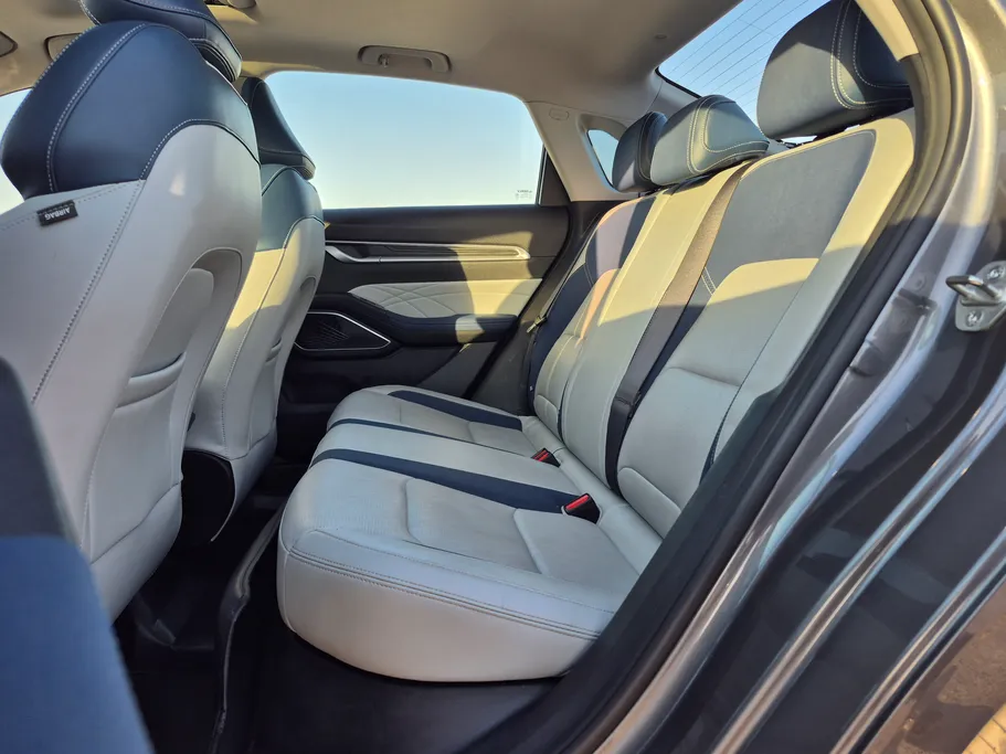 2023 Geely Emgrand GF 