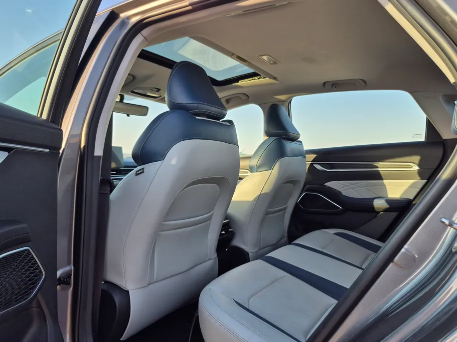2023 Geely Emgrand GF 
