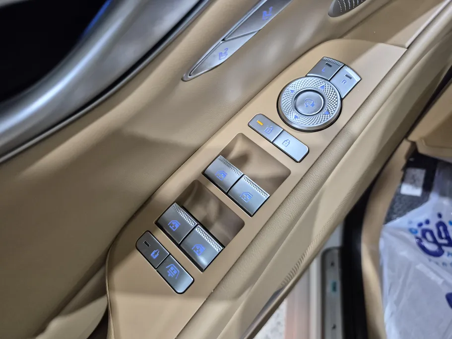 2025 Genesis G80 ROYAL 