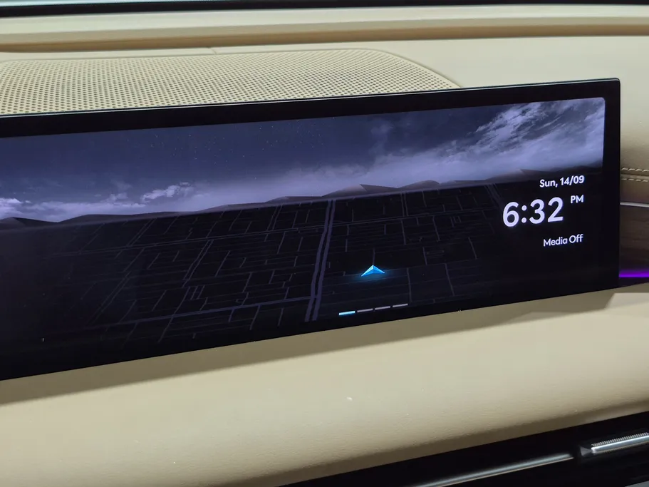 2025 Genesis G80 ROYAL 