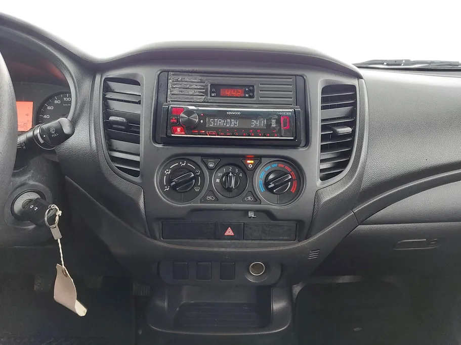 2021 Mitsubishi L200 DC 4x2 