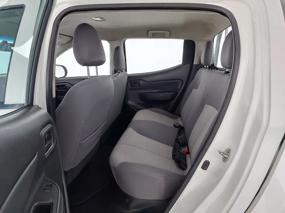 2021 Mitsubishi L200 DC 4x2 