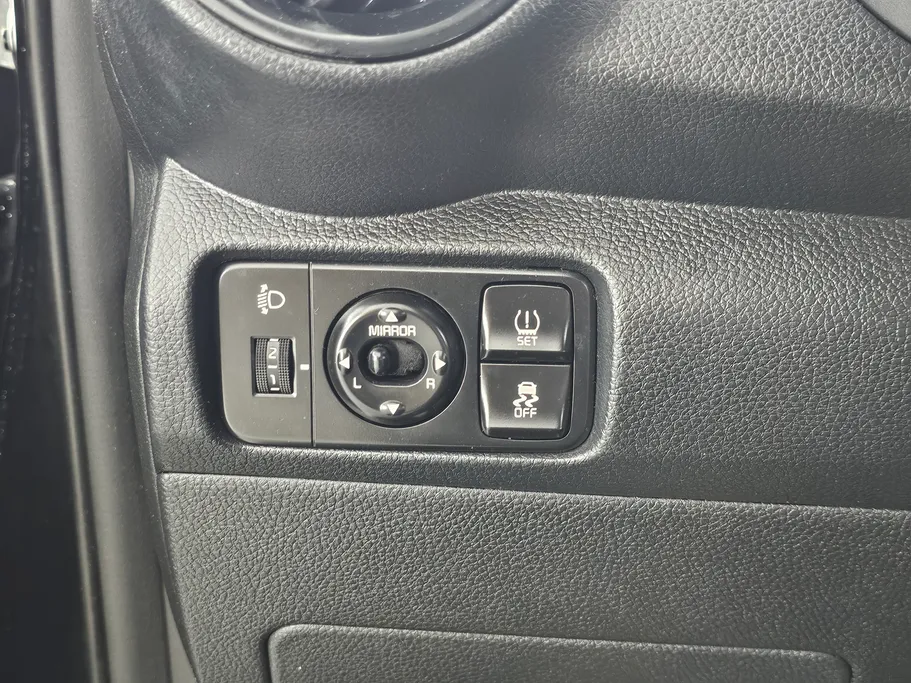 2022 Kia Pegas LX 
