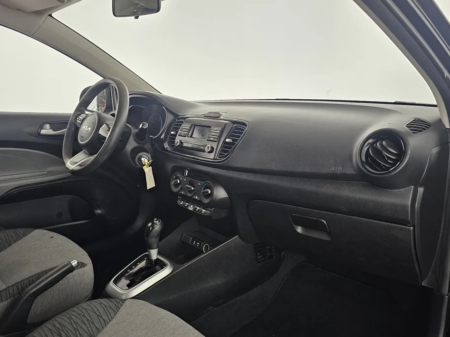 2022 Kia Pegas LX 
