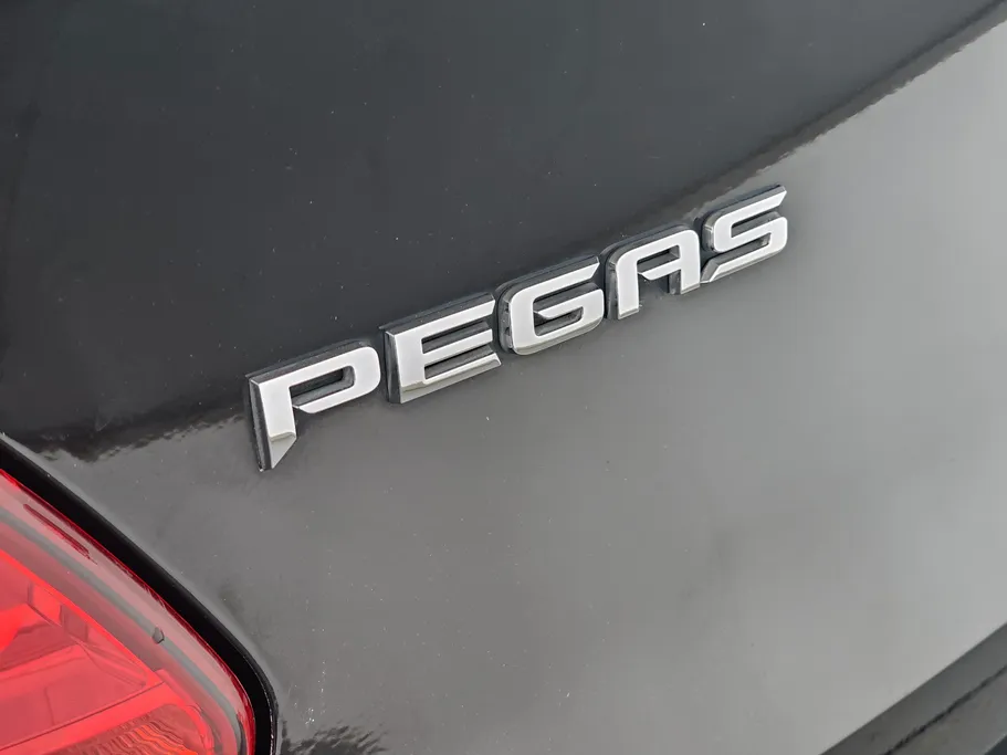 2022 Kia Pegas LX 