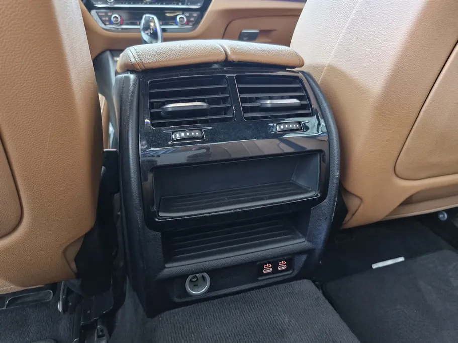 2023 BMW 5 Series 520i 