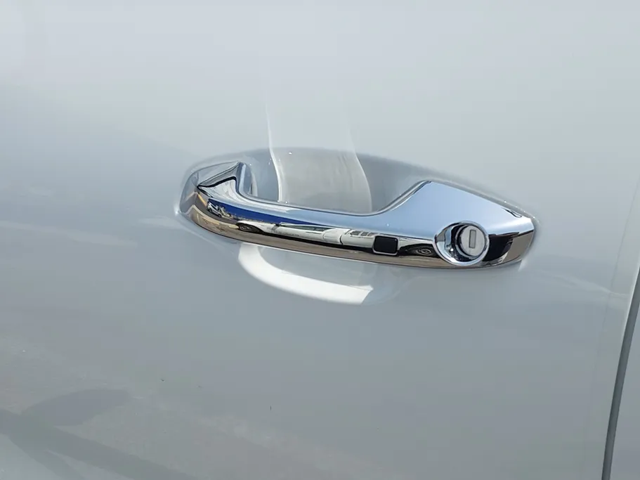2023 Kia Seltos EX 