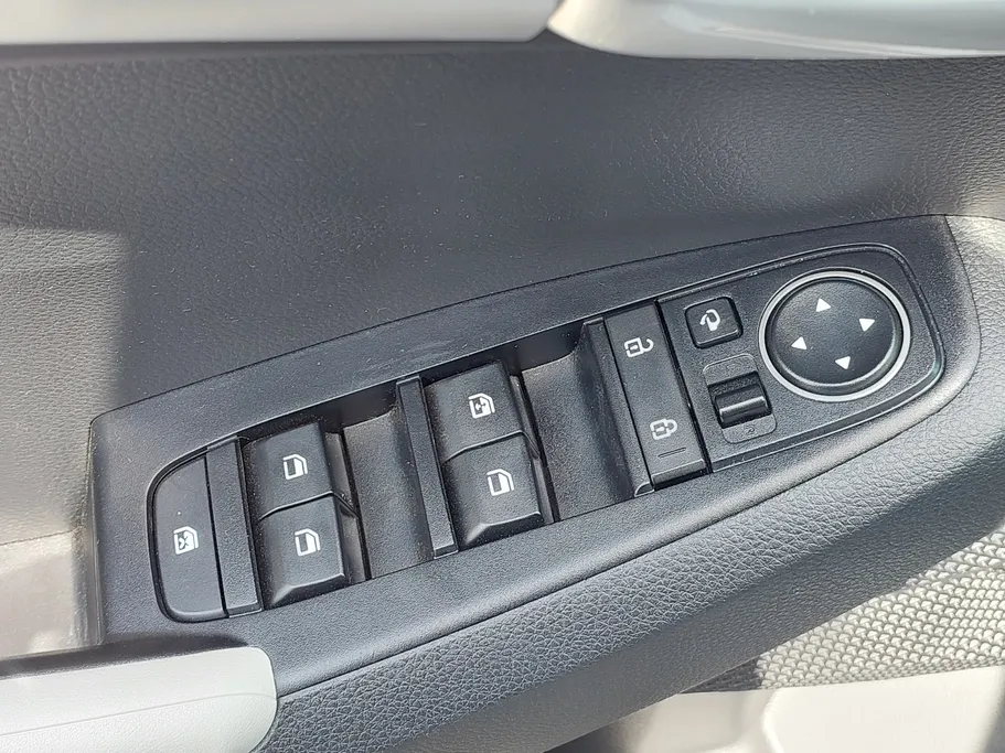 2023 Kia Seltos EX 