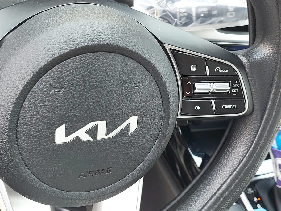 2023 Kia Seltos EX 