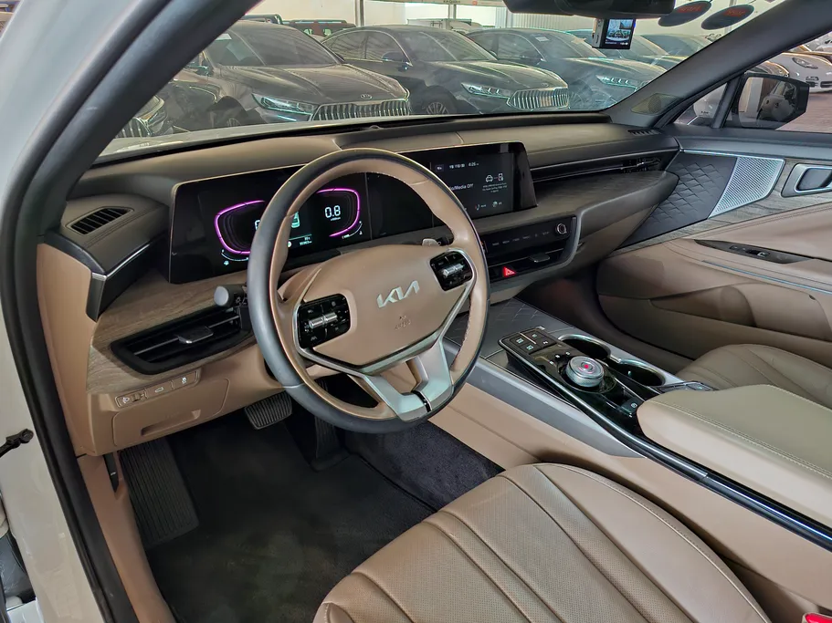 2022 Kia K8 EX 
