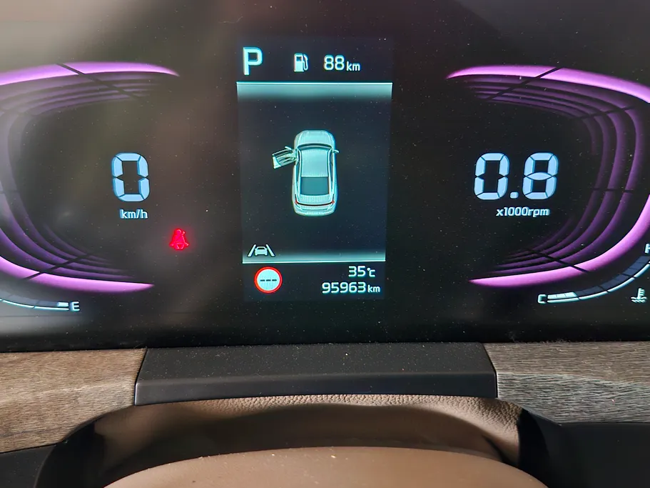 2022 Kia K8 EX 