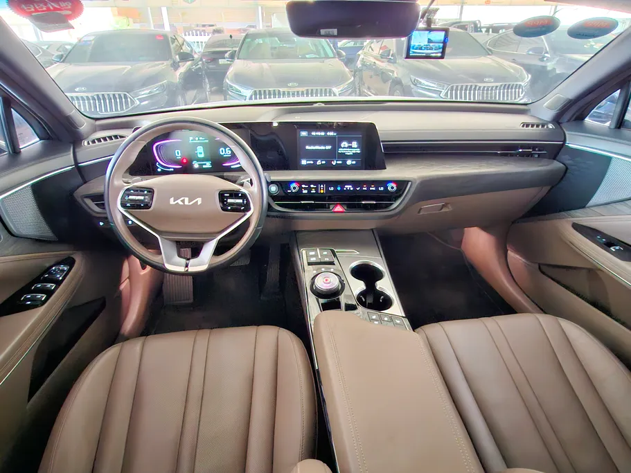 2022 Kia K8 EX 