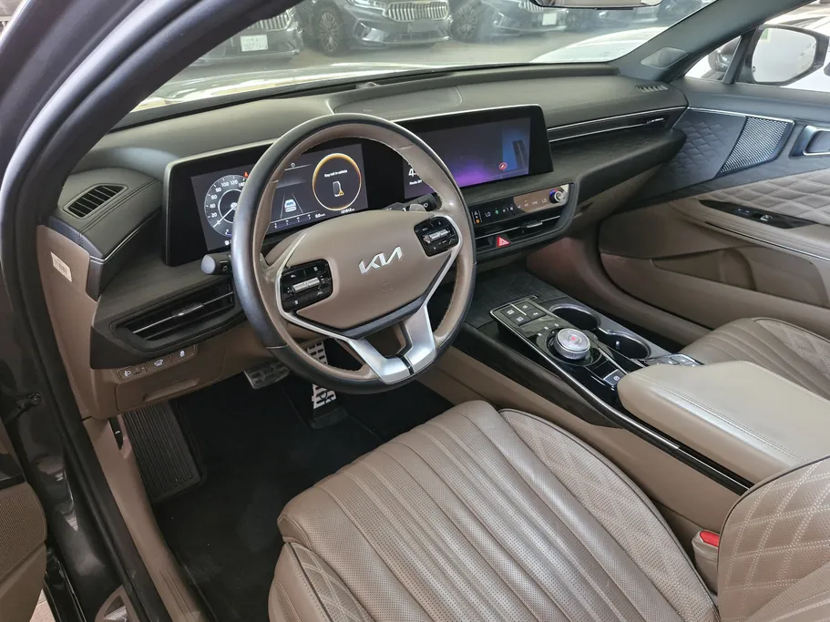 2022 Kia K8 EX 