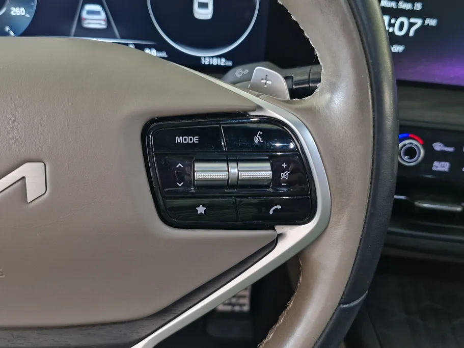 2022 Kia K8 EX 