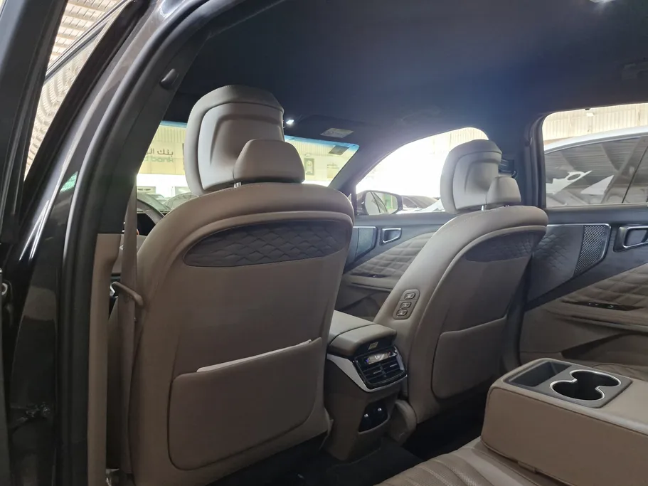 2022 Kia K8 EX 