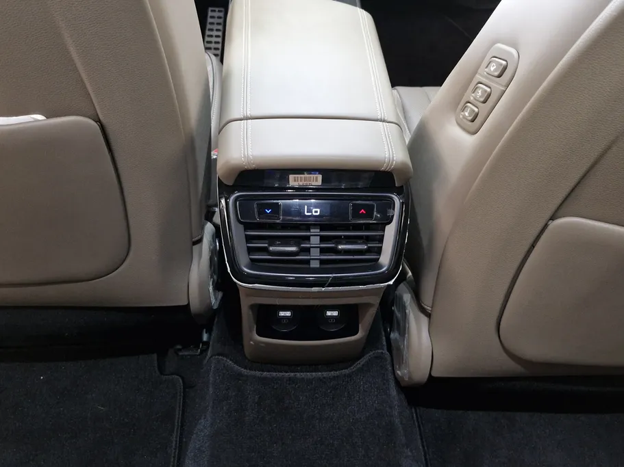 2022 Kia K8 EX 