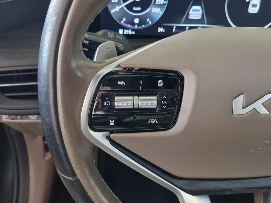 2022 Kia K8 EX 