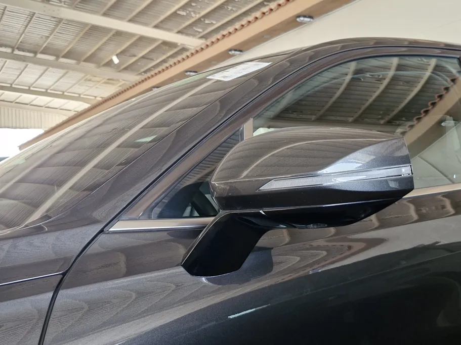 2022 Kia K8 EX 