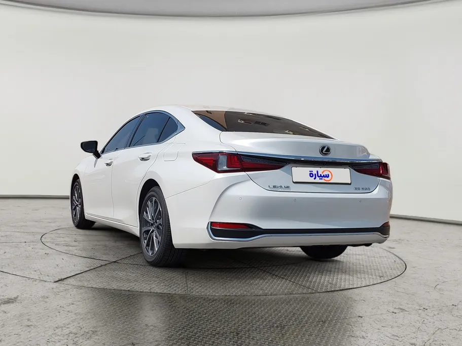 لكزس ES 250 AA Elegant 2023 