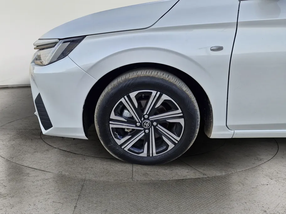 تويوتا يارس Y Plus 2024