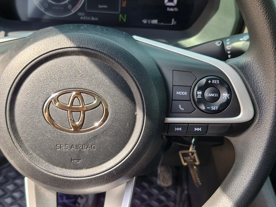 2024 Toyota Yaris  Y Plus 