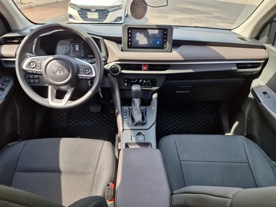 2024 Toyota Yaris  Y Plus 