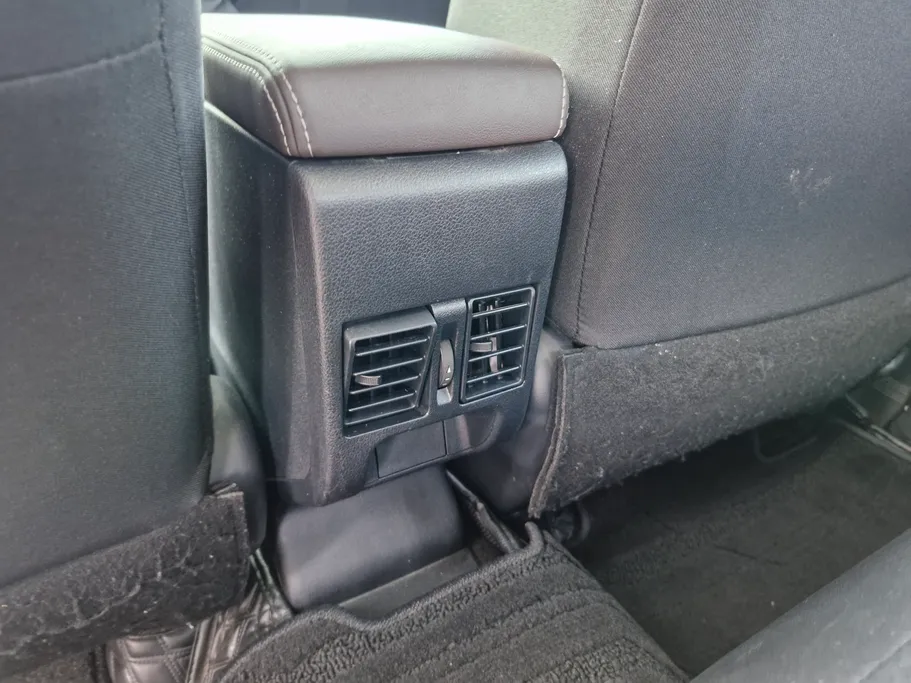 تويوتا يارس Y Plus 2024