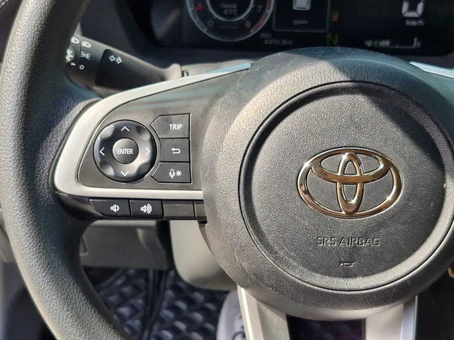 2024 Toyota Yaris  Y Plus 